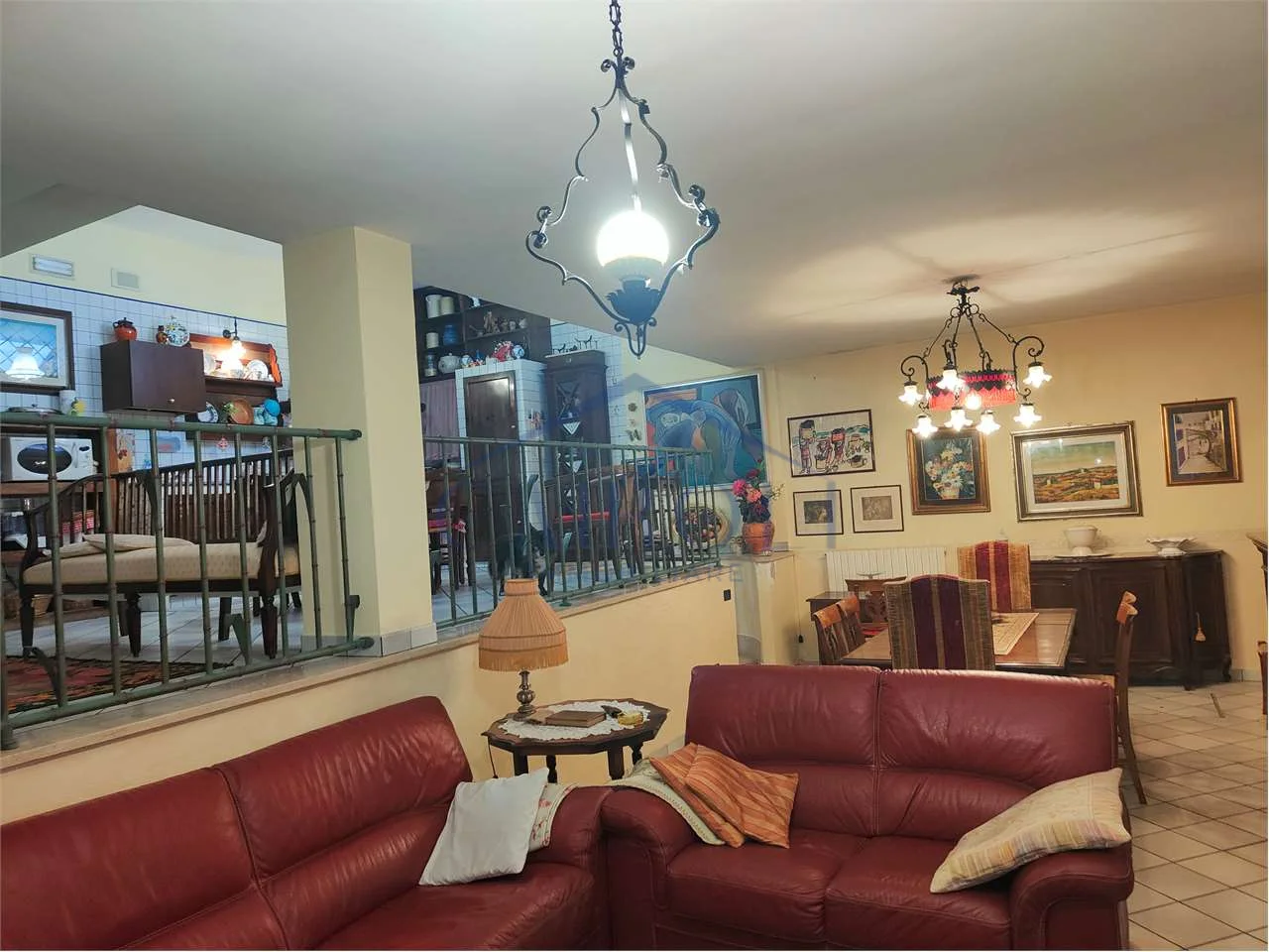 VIlla a schiera su tre livelli con piscina a Lecce - foto 1