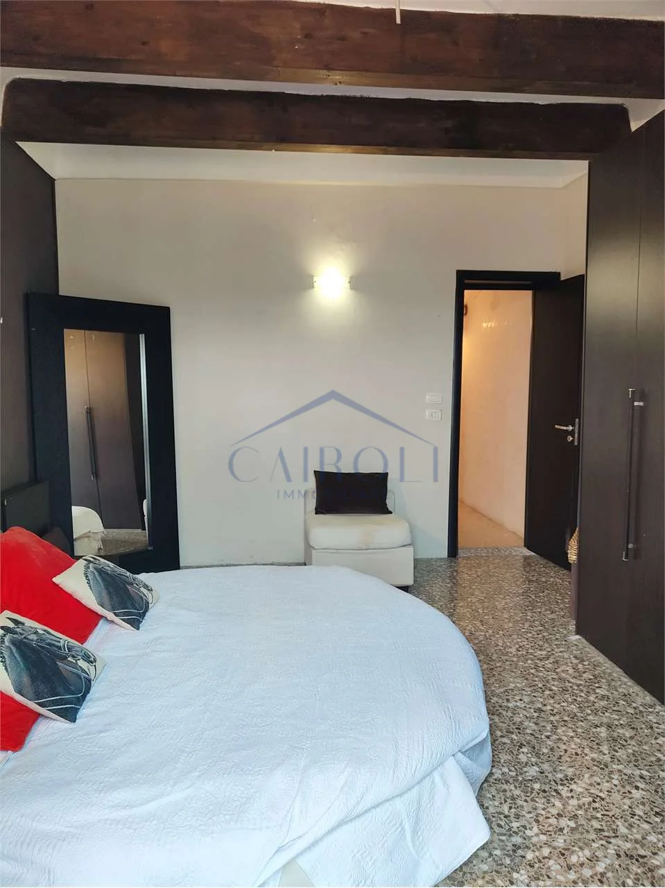 Zona leuca arredato 3 letto ristrutturato a Lecce - foto 3