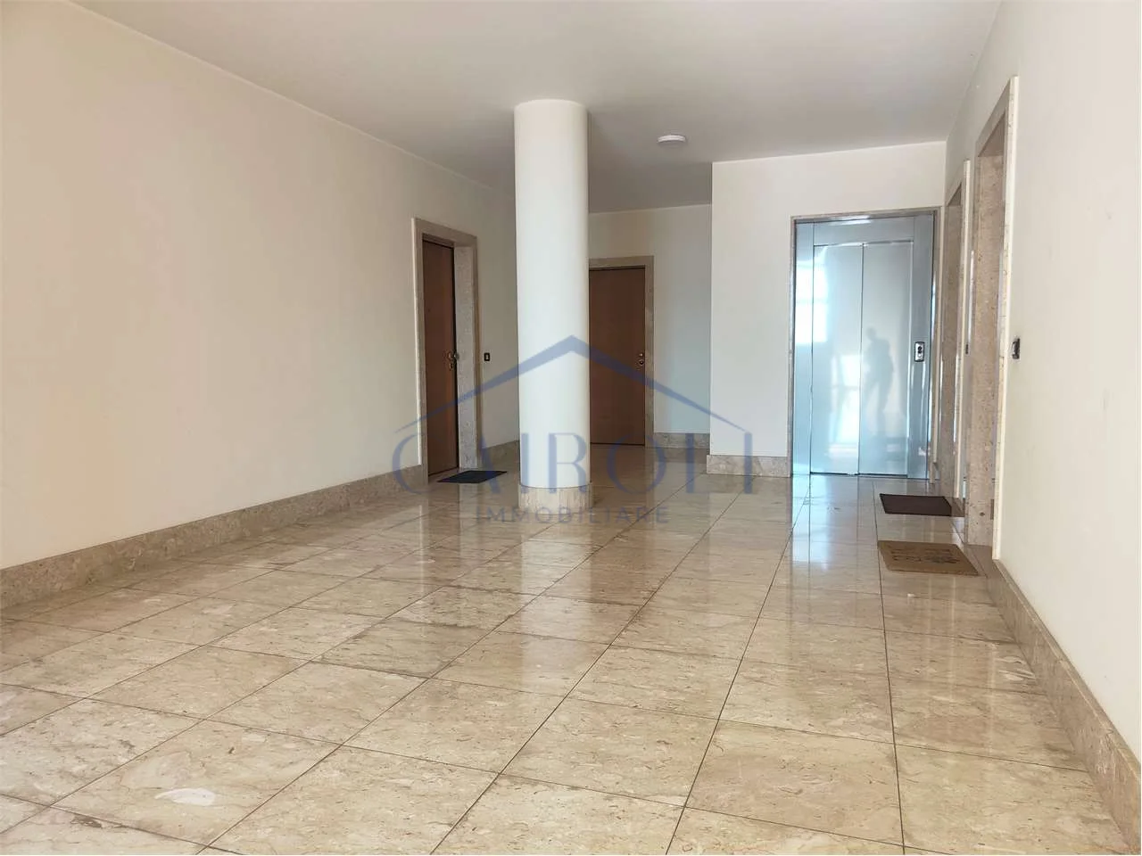 Lecce – comparto 35 | Ampio e luminoso appartamento in vendita a Lecce - foto 1