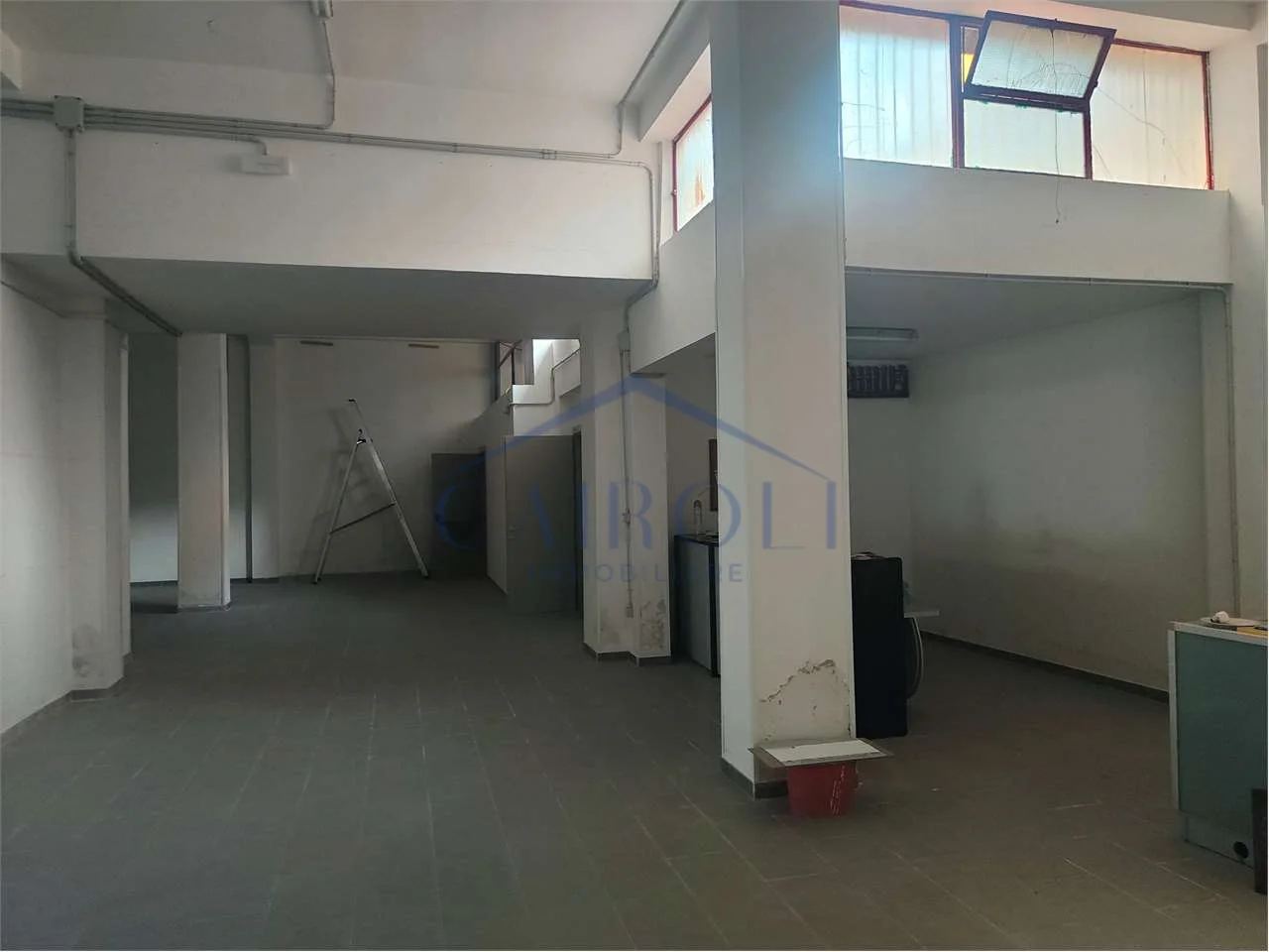 Locale comm.le ampio via perotti a Lecce - foto 3