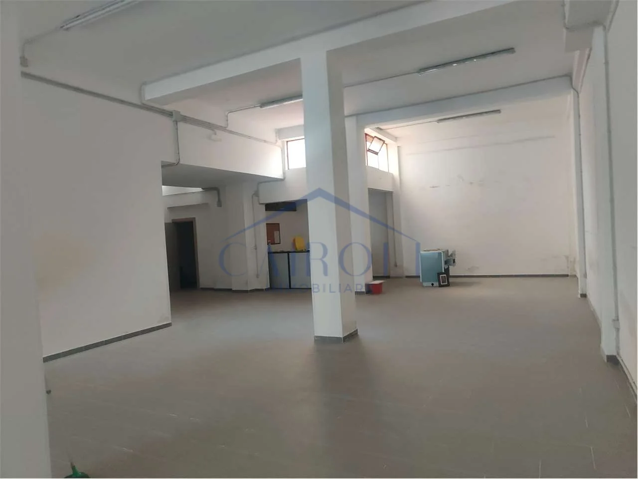 Locale comm.le ampio via perotti a Lecce - foto 3